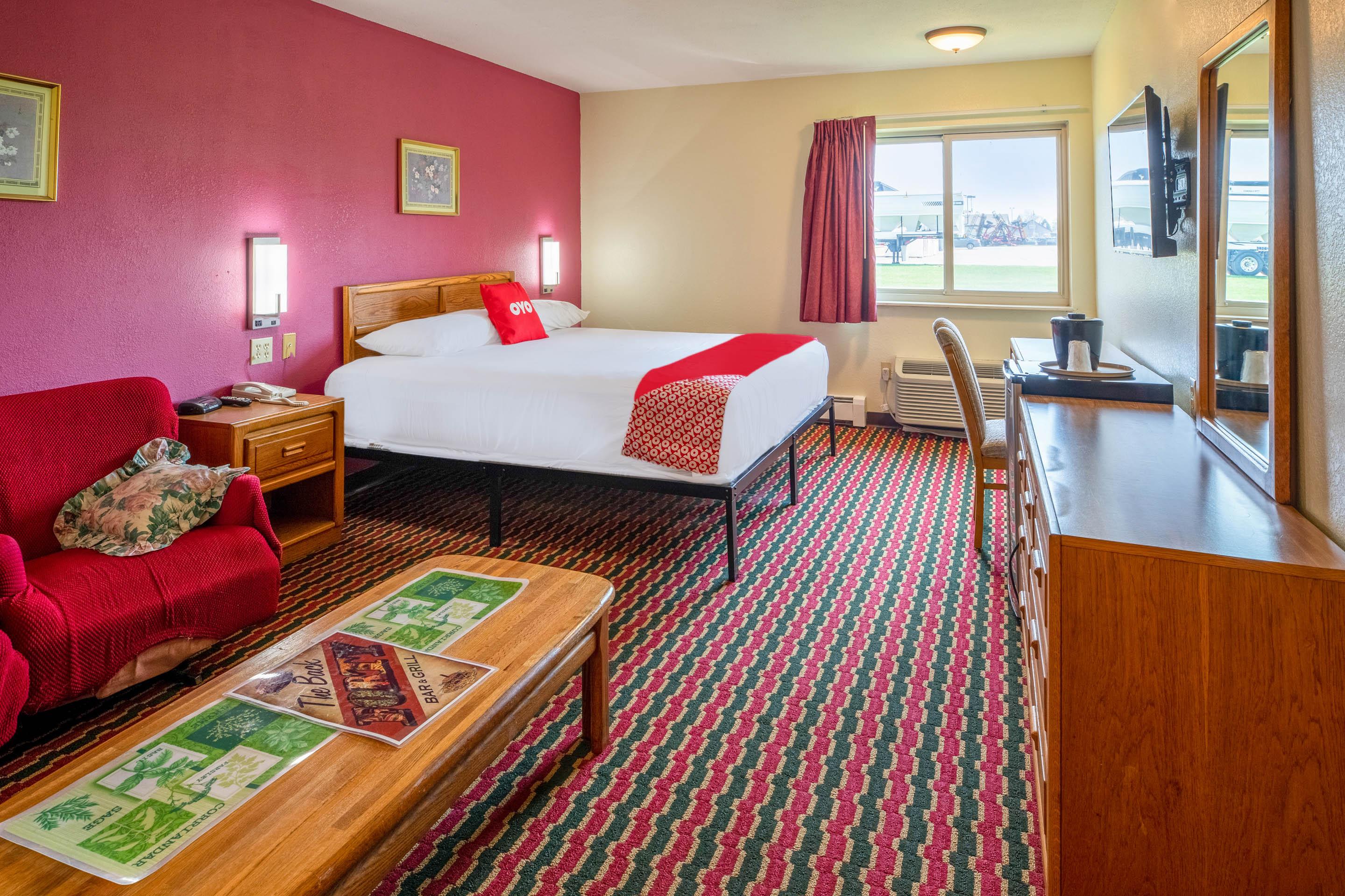 Oyo Hotel Chesaning Route 52 & Hwy 57 Exteriör bild