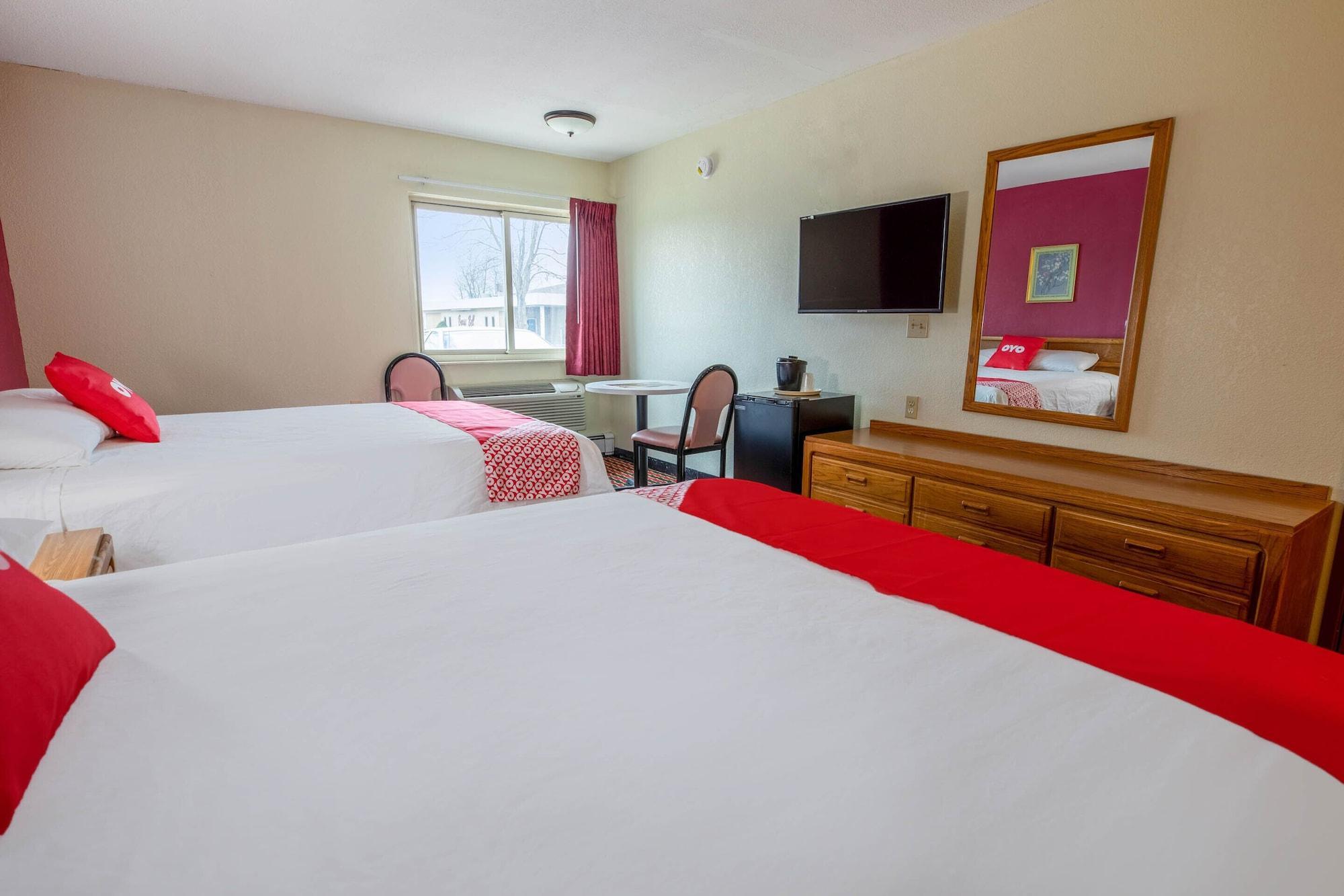 Oyo Hotel Chesaning Route 52 & Hwy 57 Exteriör bild